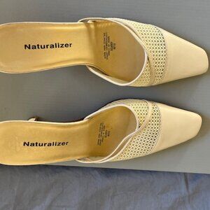 Naturalizer Light Cream Heels